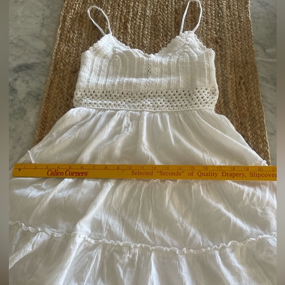 Hollister white sundress with crocheted bodice - Picture 8 of 9